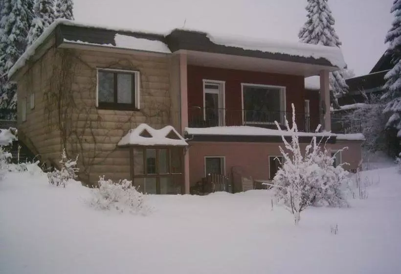 ホテル Ferienwohnung An Der Quelle