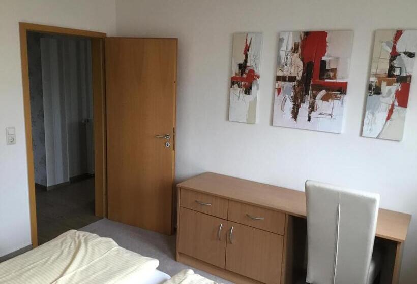 בית מלון כפרי Haus Kim   Apartments