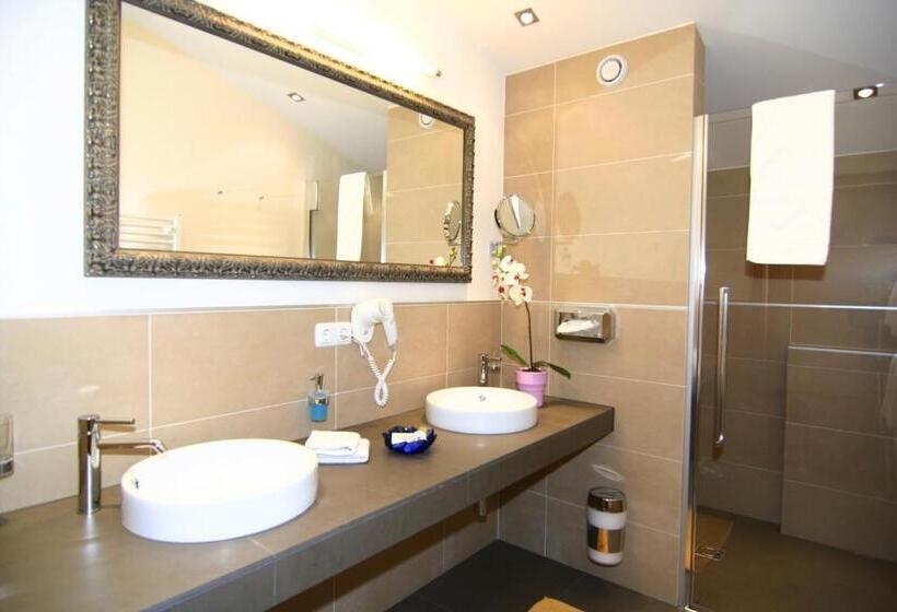 호텔 Hindenburglinde