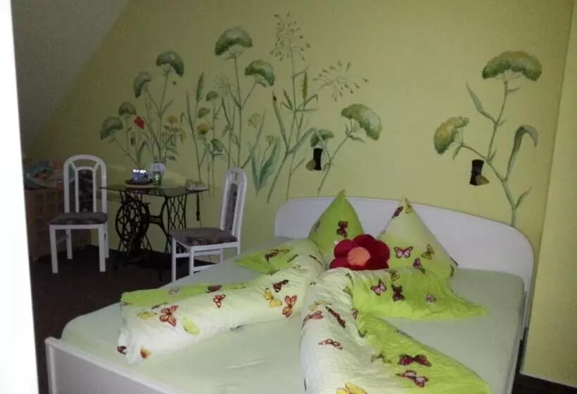 Hotelli Landferienhaus Pension Erika