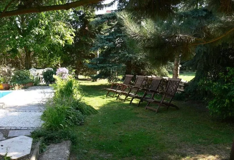 Hotelli Landferienhaus Pension Erika