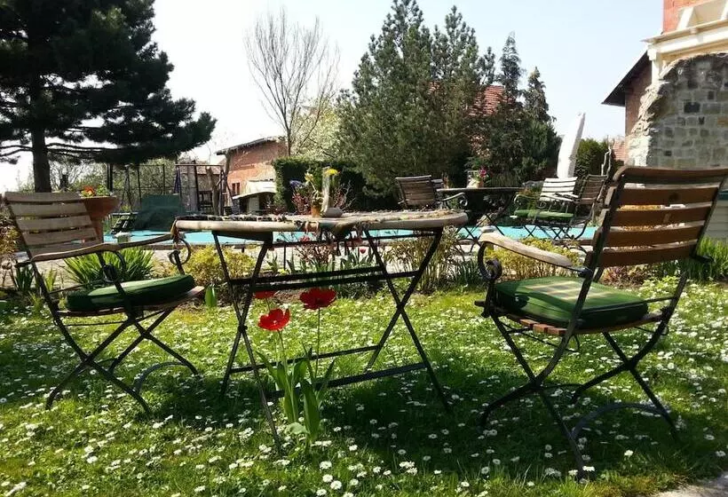 Hotelli Landferienhaus Pension Erika