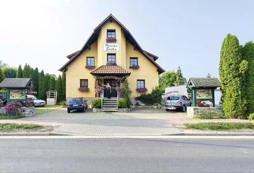 Hotelli Landferienhaus Pension Erika