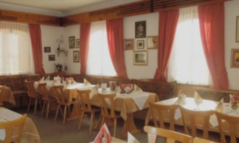 בית מלון כפרי Landgasthof Grüner Baum