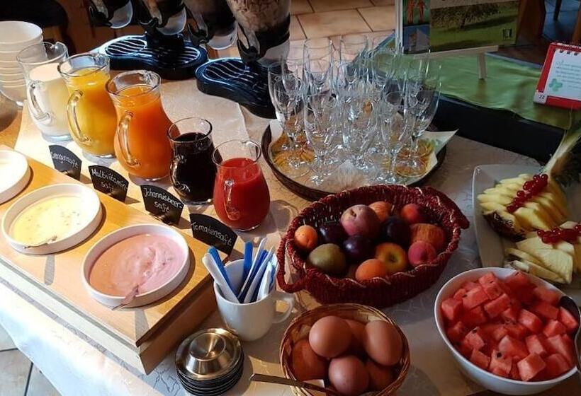 בית מלון כפרי Landgasthof Grüner Baum