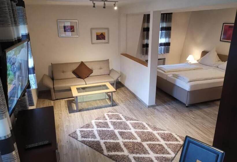 בית מלון כפרי Landgasthof Grüner Baum