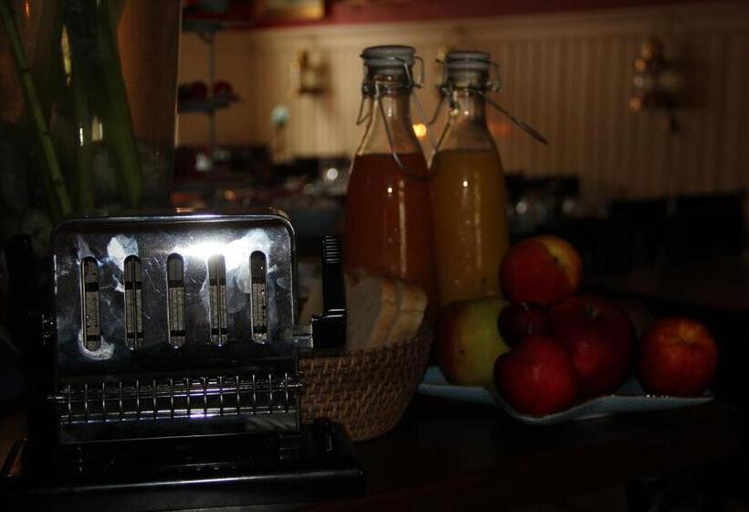 בית מלון כפרי Lili Marleen