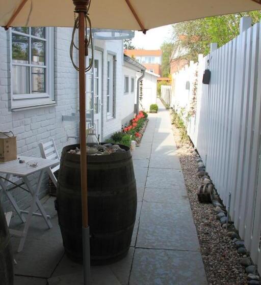 בית מלון כפרי Lili Marleen