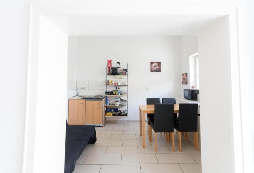 בית מלון כפרי Oberkasseler Hof Bonn