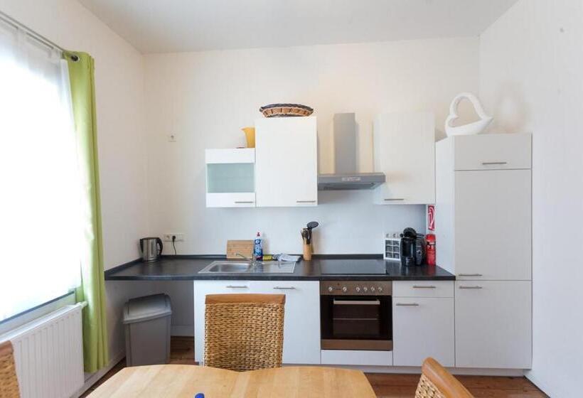 בית מלון כפרי Oberkasseler Hof Bonn