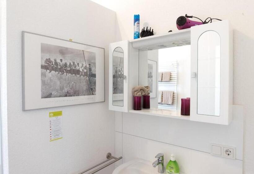 בית מלון כפרי Oberkasseler Hof Bonn