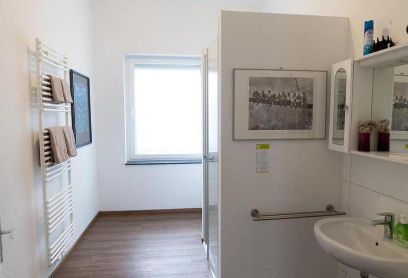 בית מלון כפרי Oberkasseler Hof Bonn