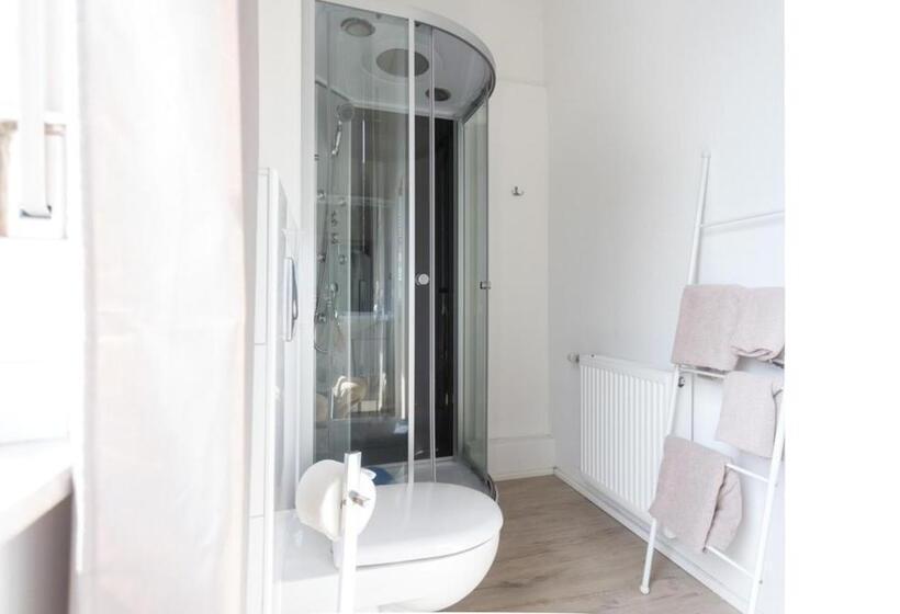 בית מלון כפרי Oberkasseler Hof Bonn