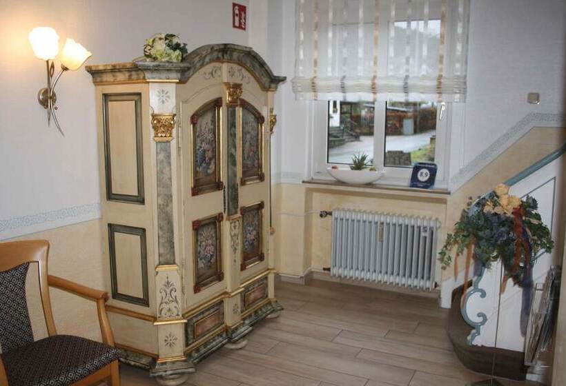 ホテル Pension Allebrodt