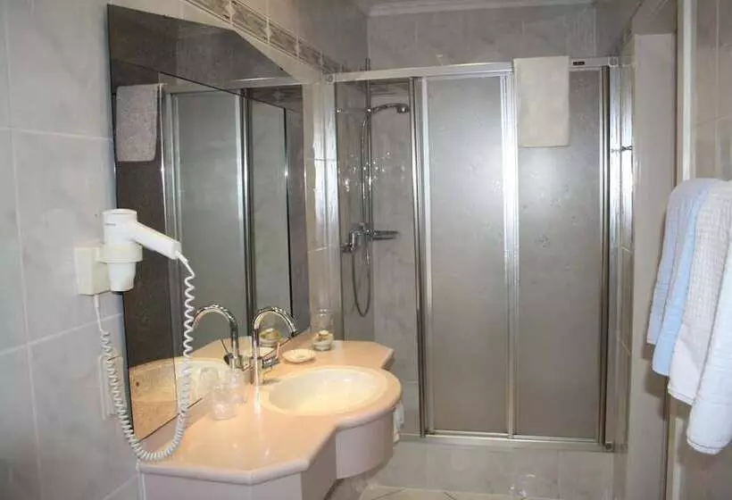 Hotelli Pension Allebrodt