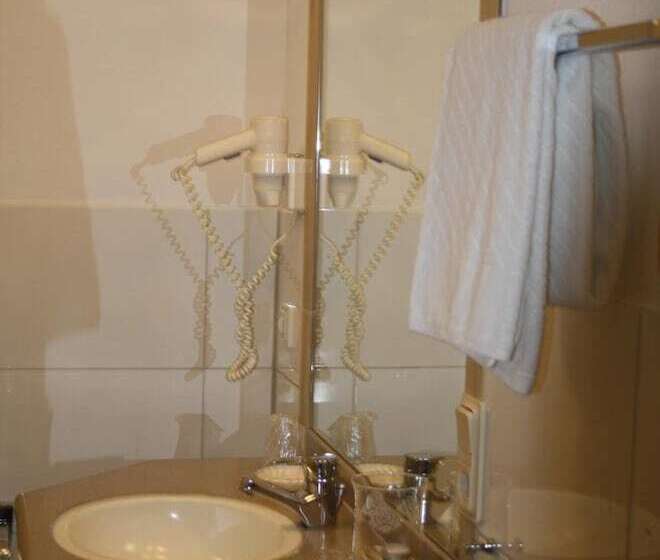 ホテル Pension Allebrodt