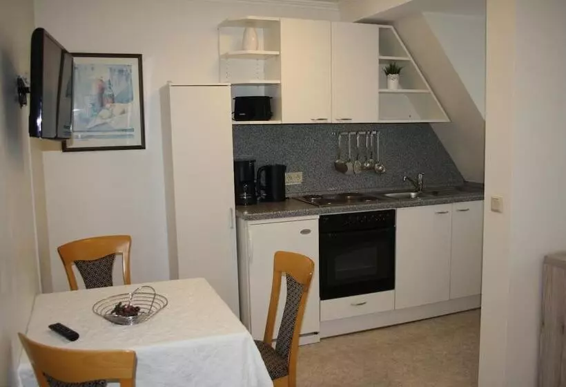 Hotelli Pension Allebrodt