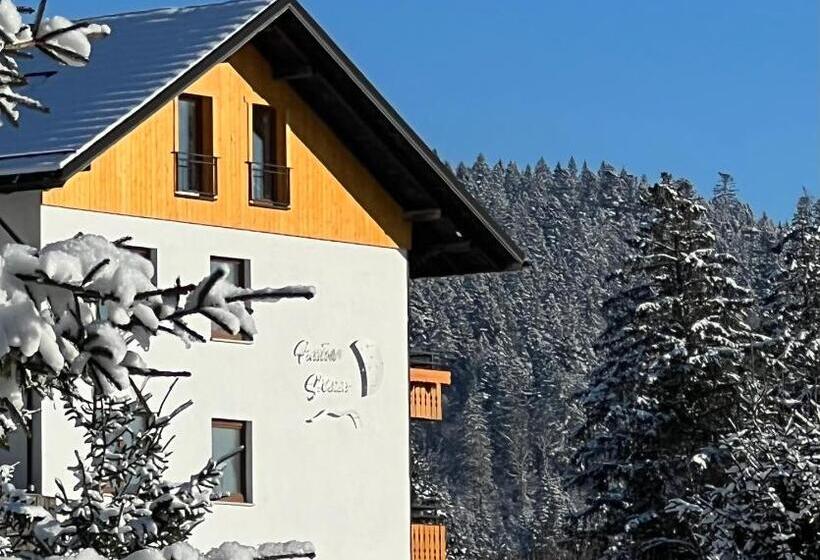 Boutique Hotel And Apartments Pension Sternen