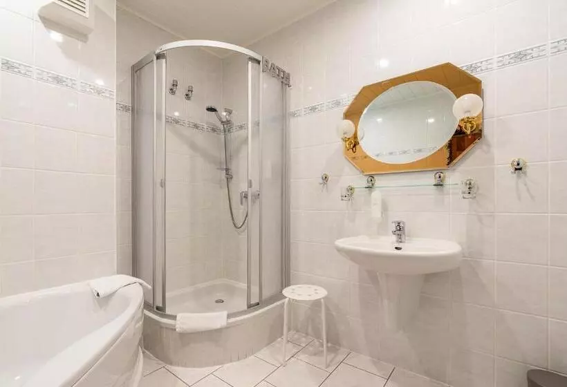 Hotelli & Restaurant Stadt Genthin