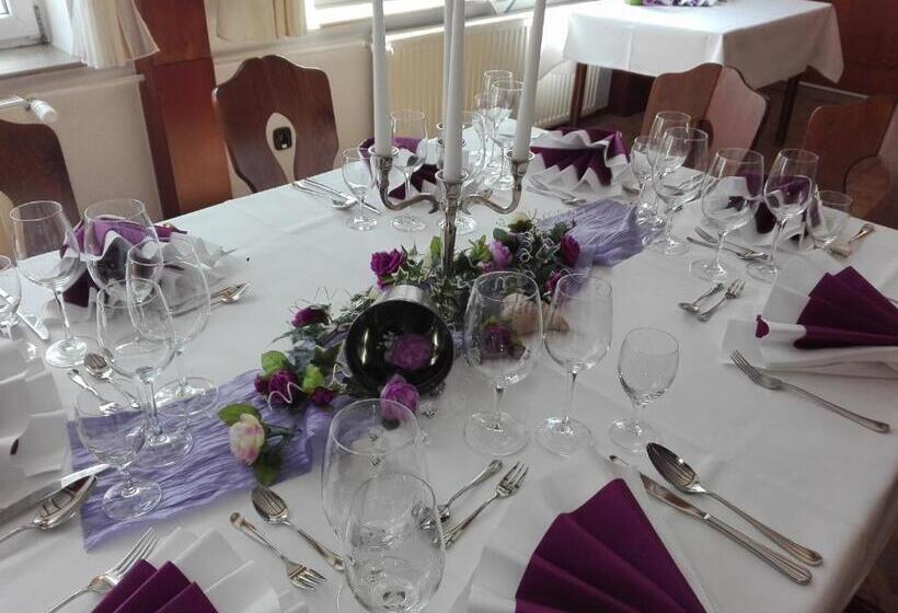 فندق & Restaurant Stadt Genthin