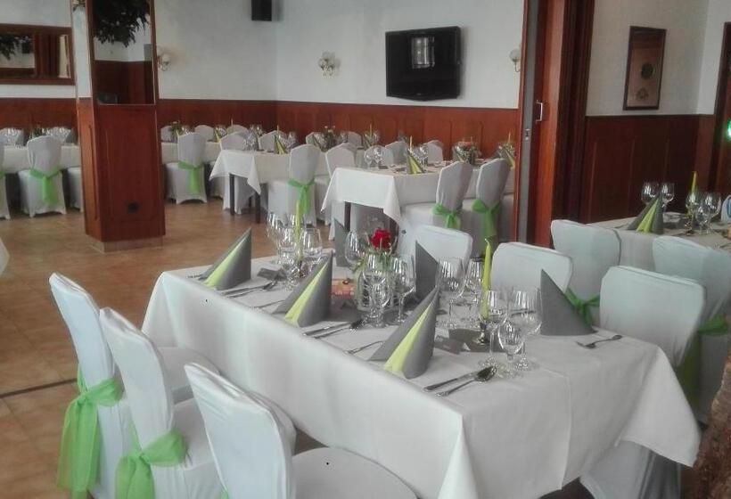 فندق & Restaurant Stadt Genthin