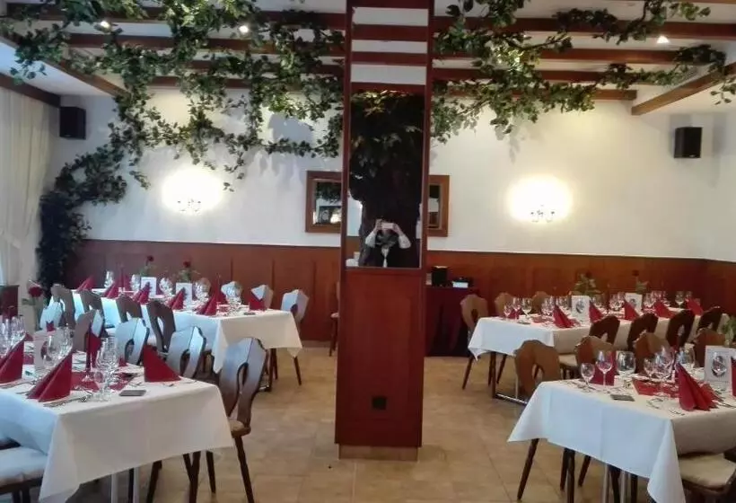 Hotelli & Restaurant Stadt Genthin