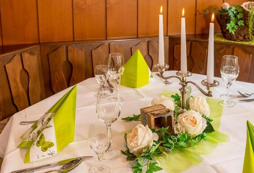 فندق & Restaurant Stadt Genthin