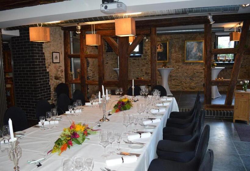 فندق Und Weinhaus Zum Krug