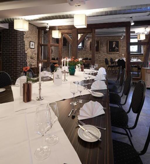 فندق Und Weinhaus Zum Krug