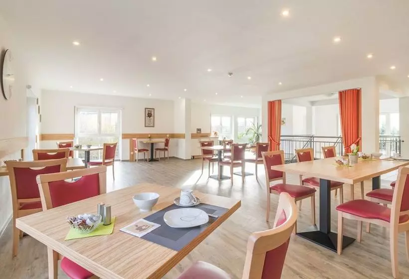 Hotelli Villa Dörr N8 Quartier