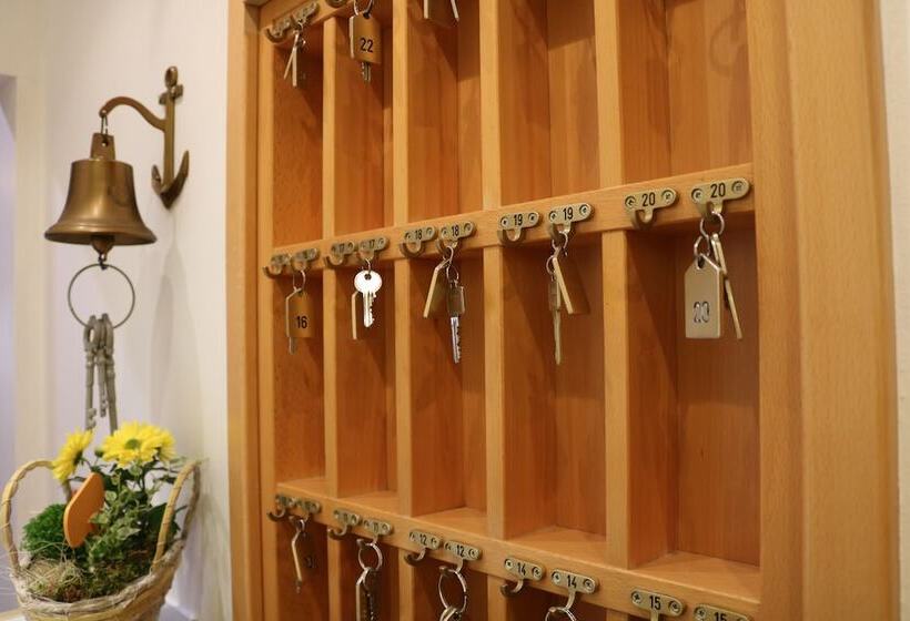 בית מלון כפרי Zehnthof