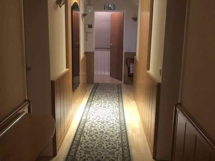 هتل Zum Kaffeekännchen