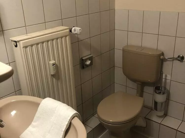 هتل Zum Kaffeekännchen