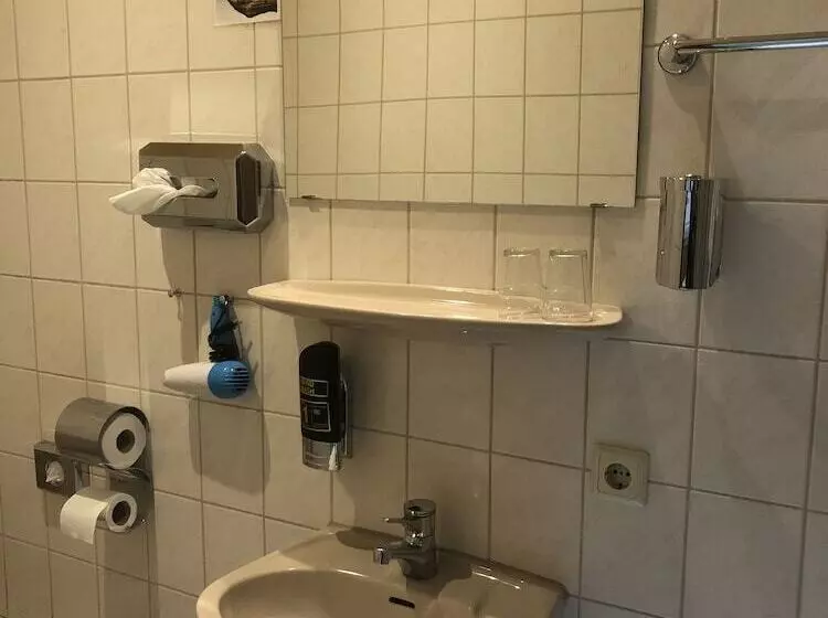هتل Zum Kaffeekännchen