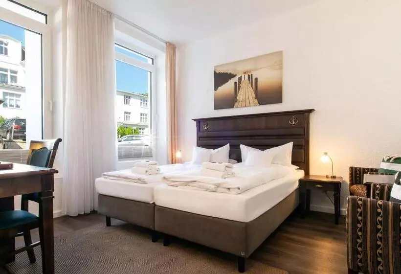 Promenadenhotel Admiral