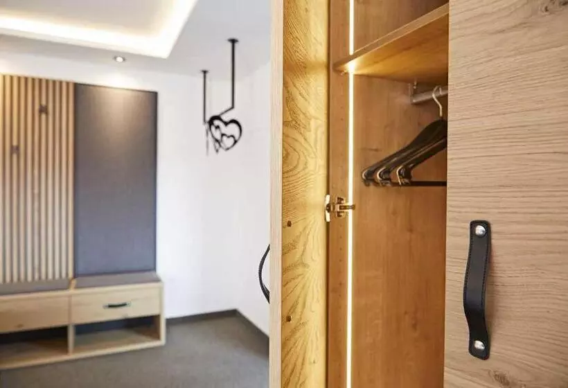 Rosenstock   Erwachsenenhotel   Adults Only 15 Plus