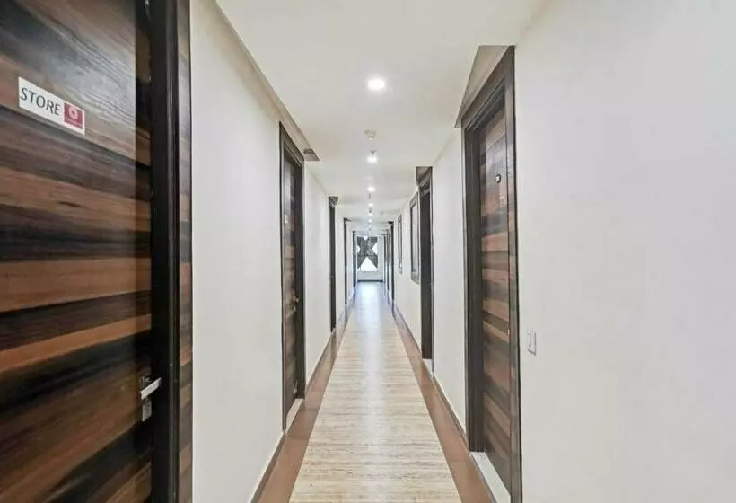 Flagship Hotel King S