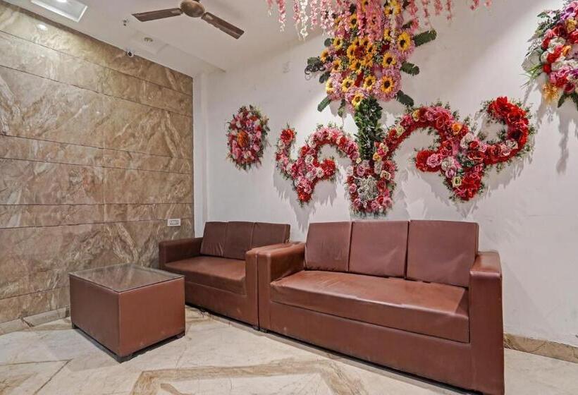 Flagship Hotel King S