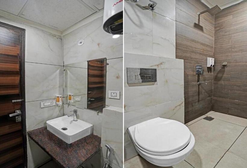 Flagship Hotel King S