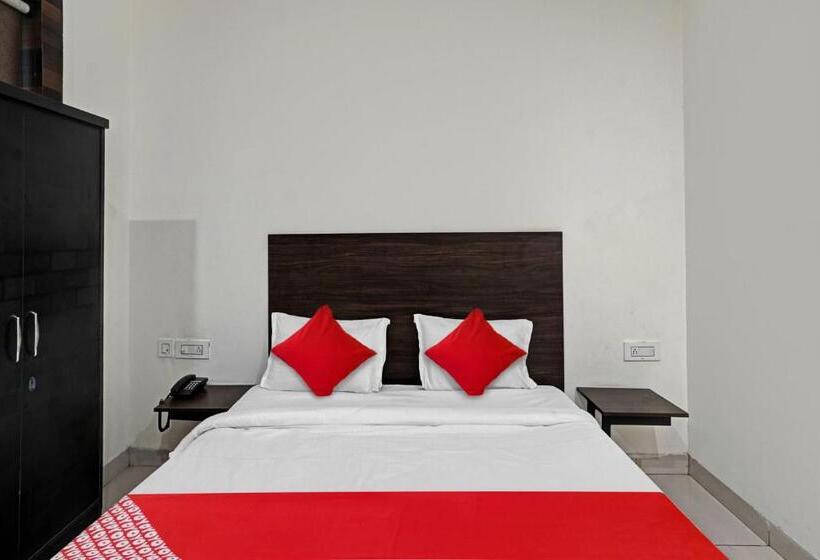 Flagship Hotel King S