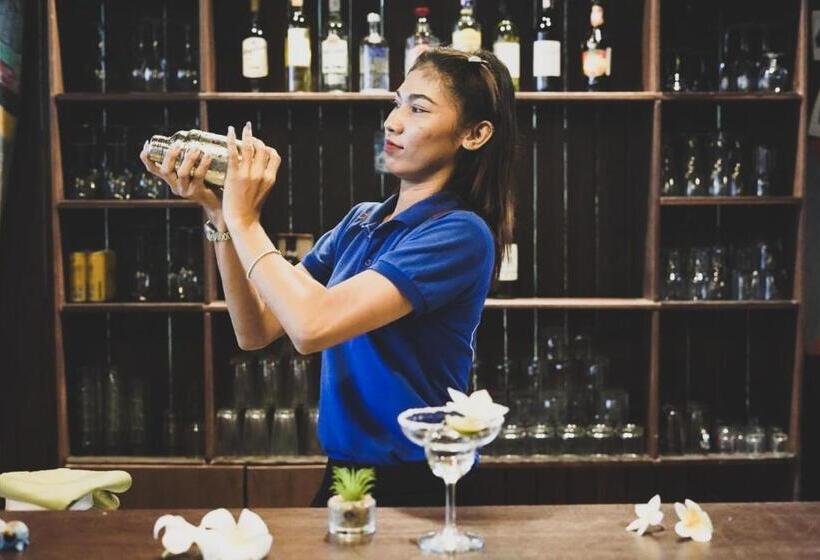 Hotel Baan Thong Ching Resort