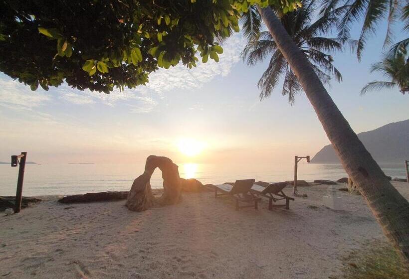 Hotel Baan Thong Ching Resort