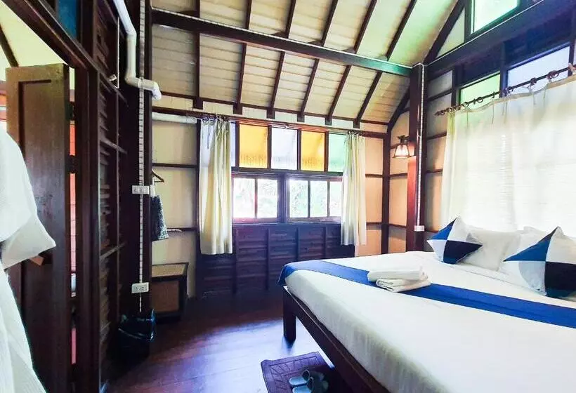 Hotelli Baan Thong Ching Resort