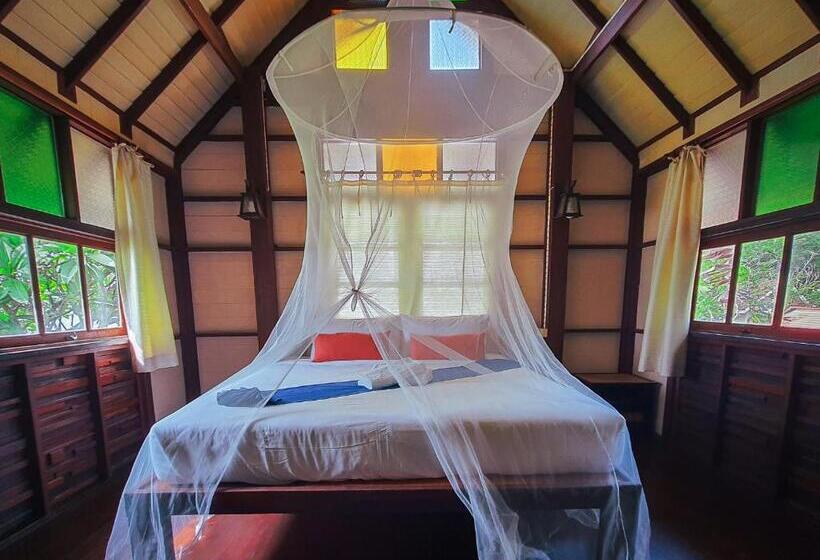 Hotel Baan Thong Ching Resort