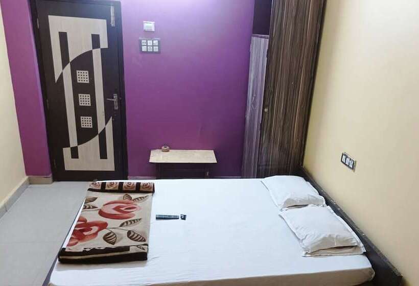 فندق Barsha Resorts Pvt Ltd