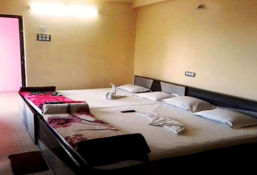 فندق Barsha Resorts Pvt Ltd