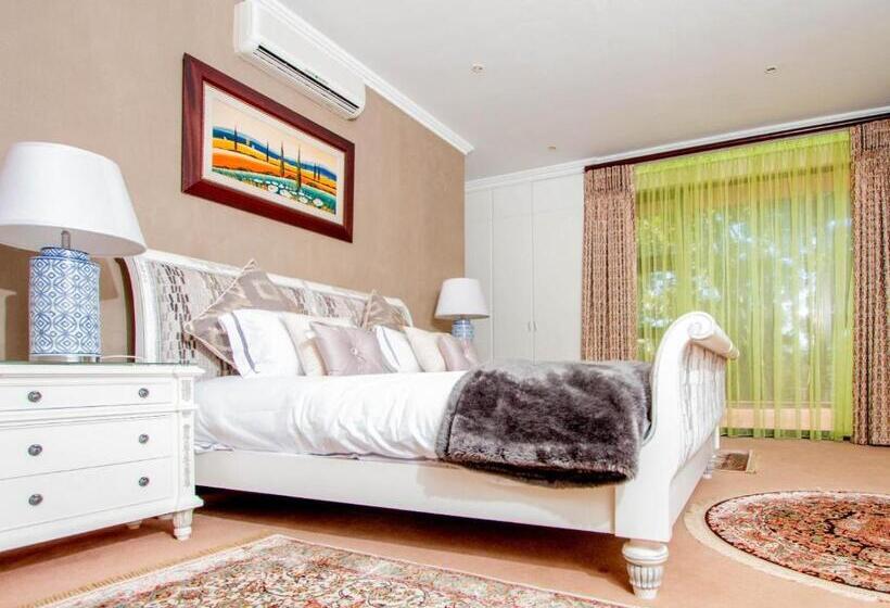 Hotel Bophirima Boutique