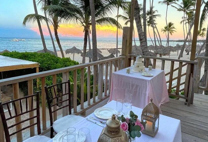 هتل Vacation Studios With Rooftop Pool, Beach Club, Restaurants Playa Los Corales