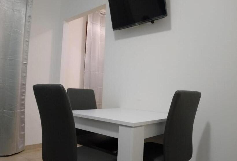 Majatalo Costa Brava Self Check In Accesso Autonomo