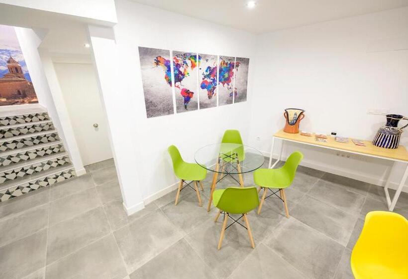 Пансион Hospedería El Alarife